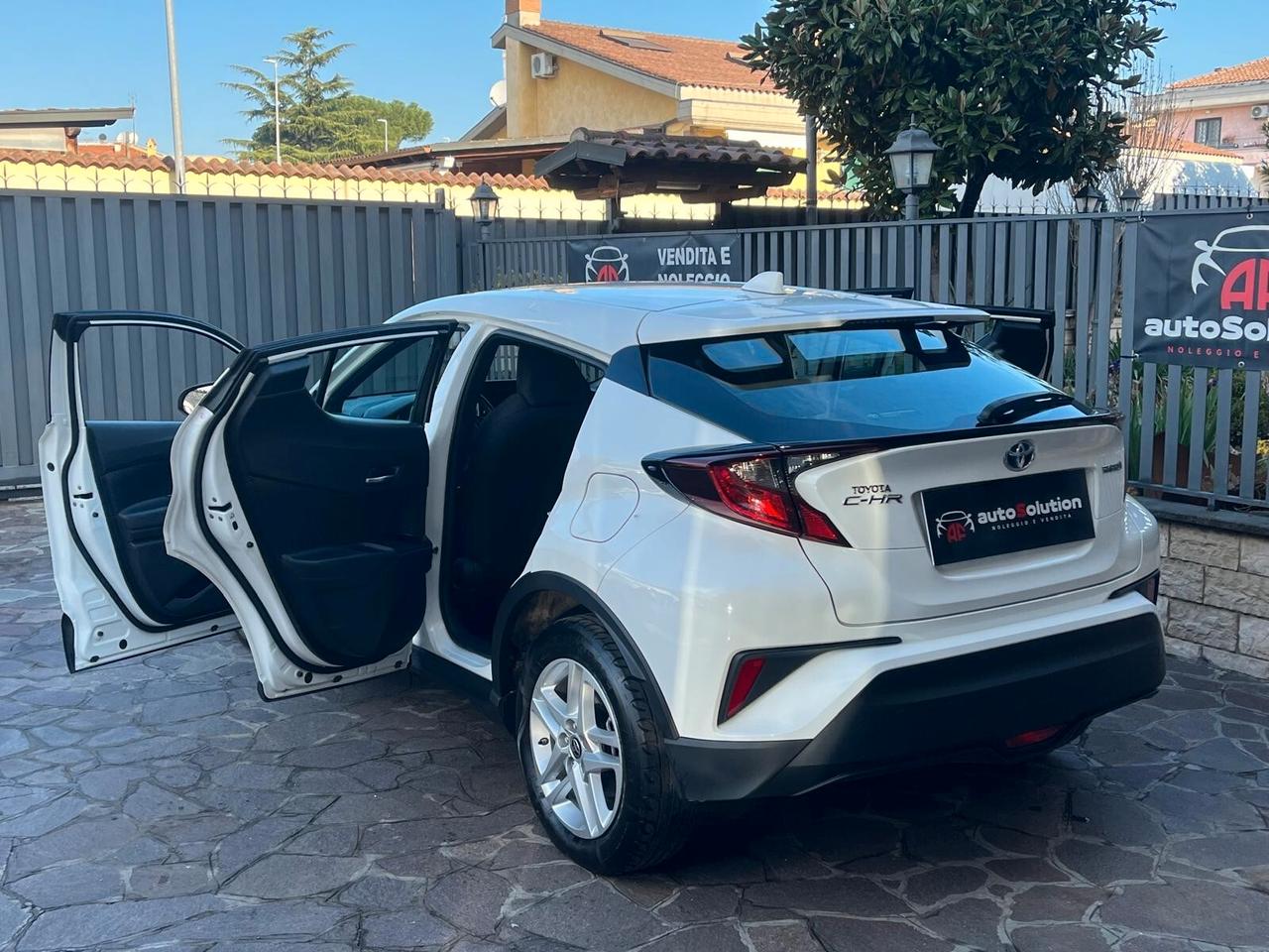 Toyota C-HR 1.8 Hybrid E-CVT Active
