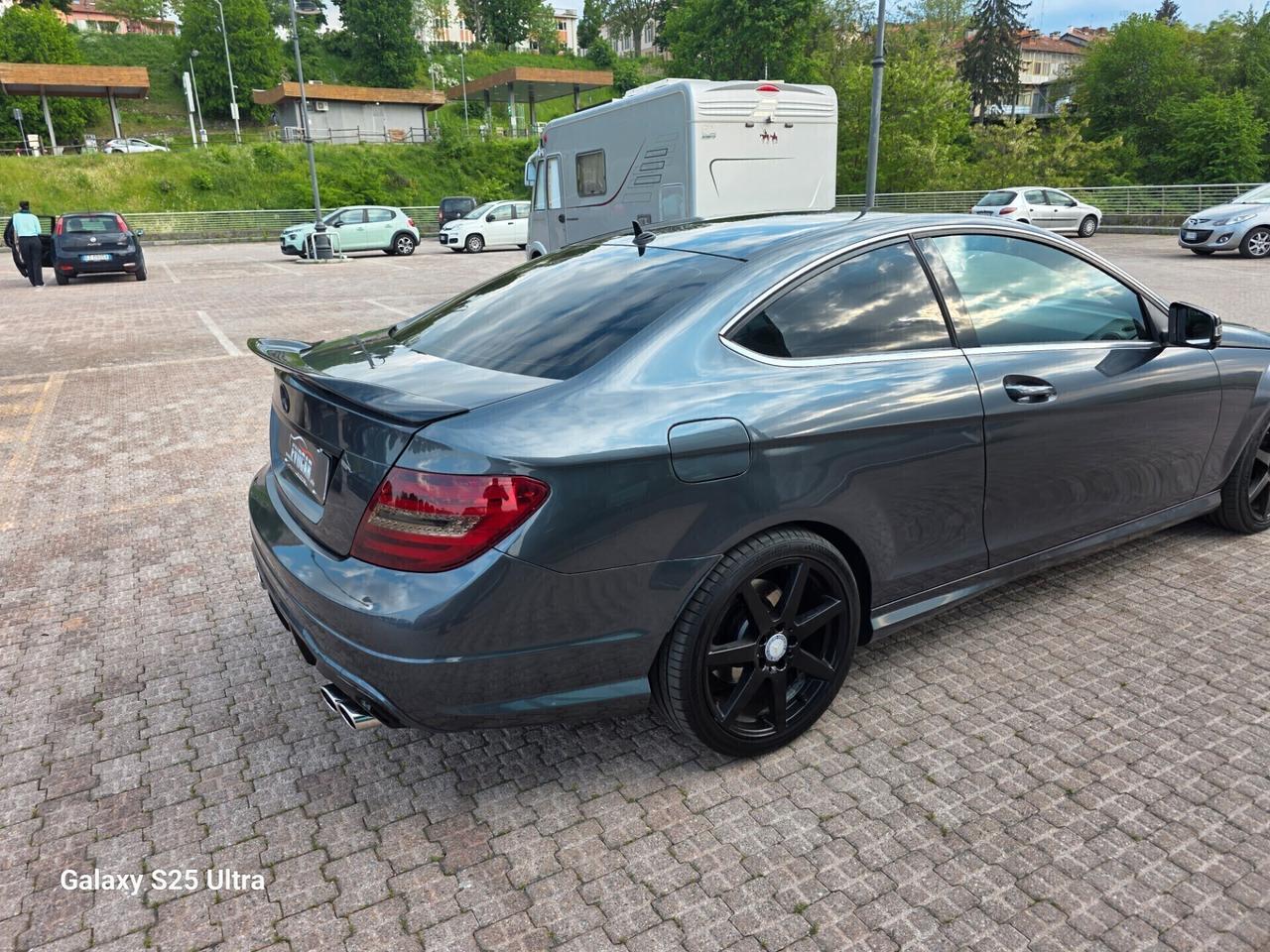 Mercedes C220 coupe AMG valutiamo usato /scambio