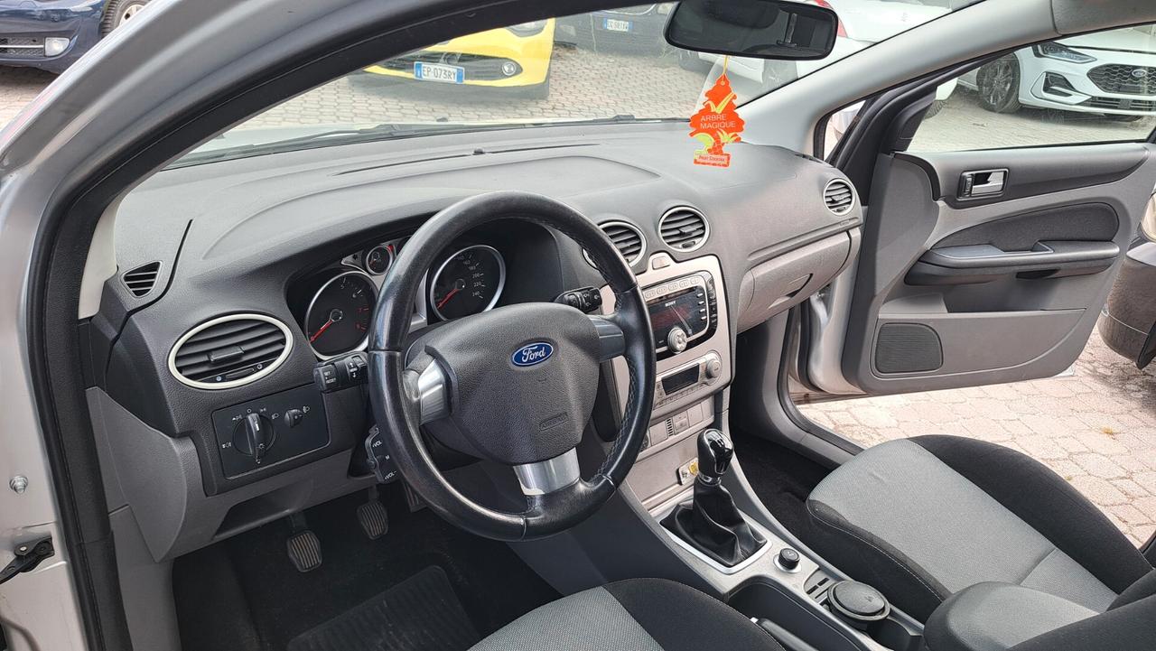 Ford Focus 1.6 (115CV) 5p. Bz.- GPL Ikon