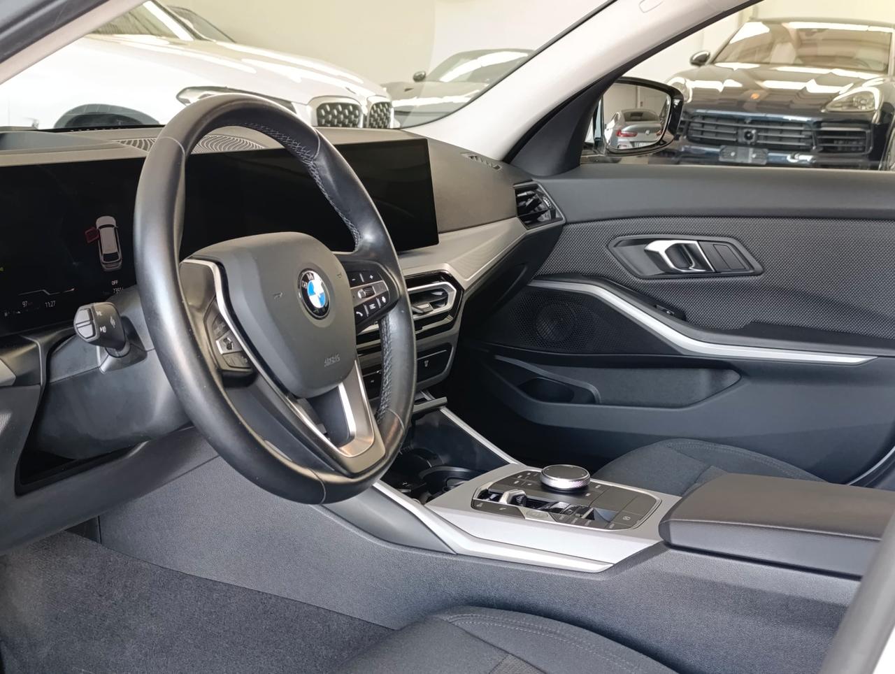 BMW 318 d Touring mhev 48V auto