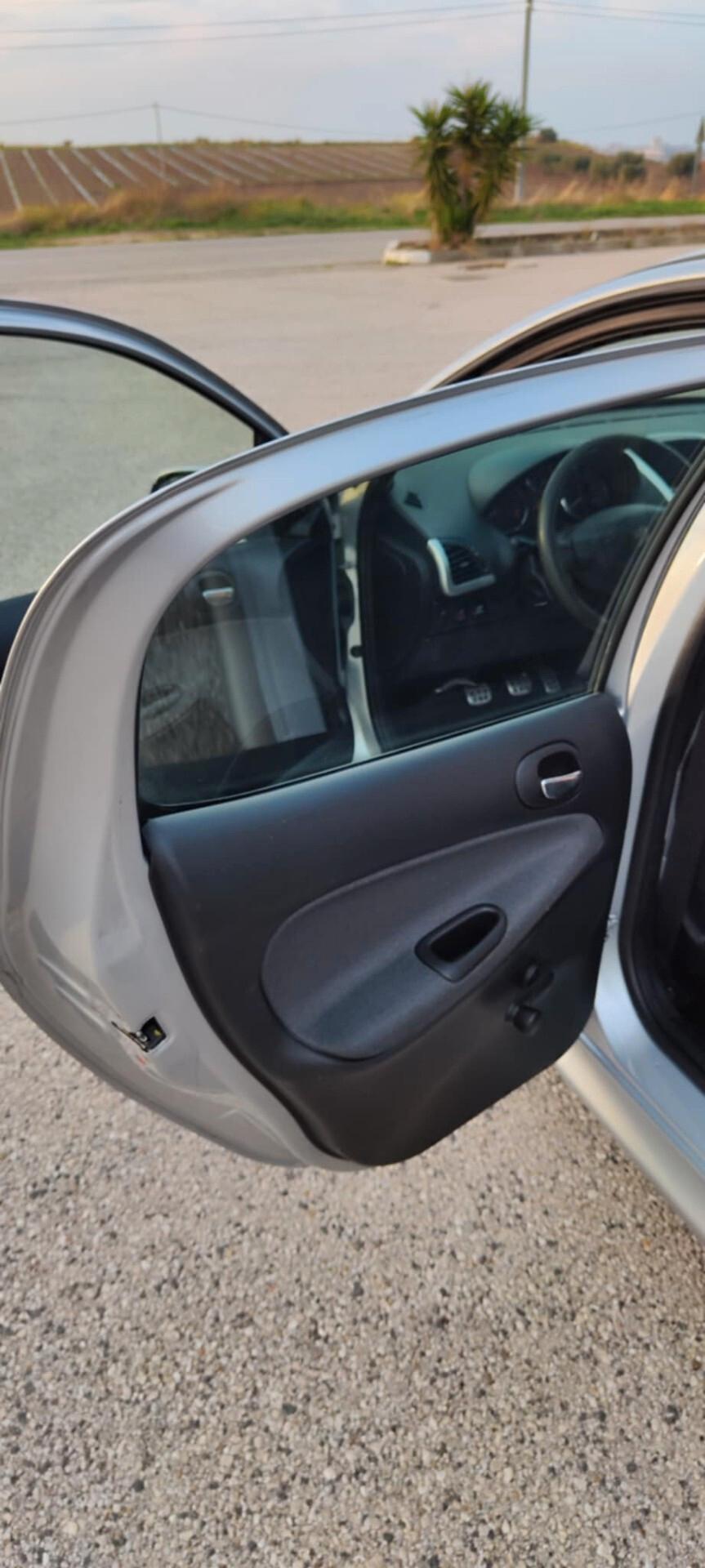 Peugeot 206 Plus 1.1 60CV 5p. Energie GPL