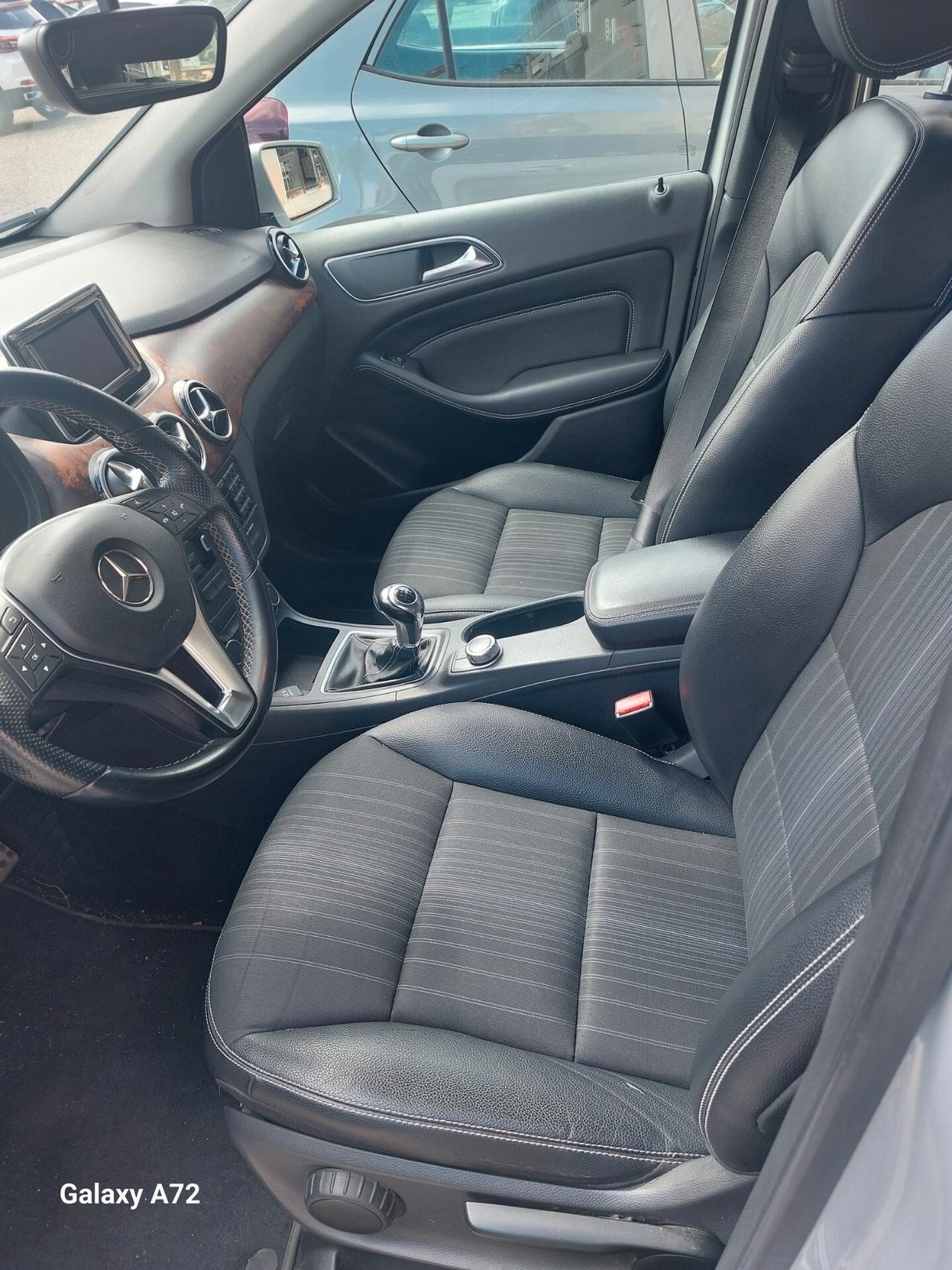 Mercedes-benz B 200 CDI BlueEFFICIENCY Premium