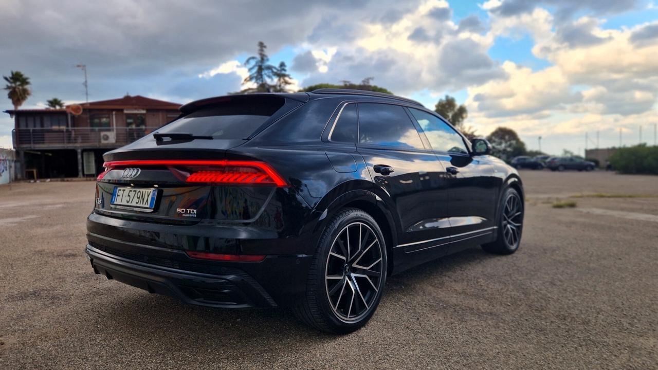 Audi Q8 50 TDI 286 CV quattro tiptronic Sport
