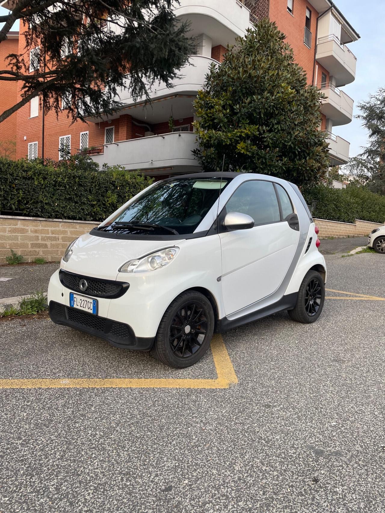 Smart ForTwo 1000 MHD coupé pure Unipro manutenzione certificata