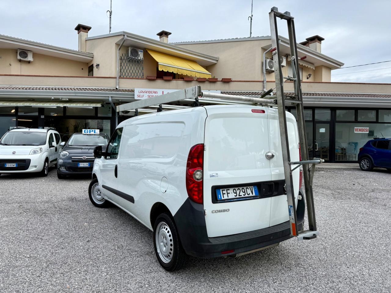 Opel Combo 1.4 Turbo EcoM Van Ok NEOPATENTATI