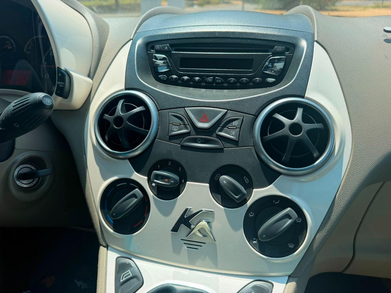 Ford Ka 1.3 TDCi 75CV Titanium