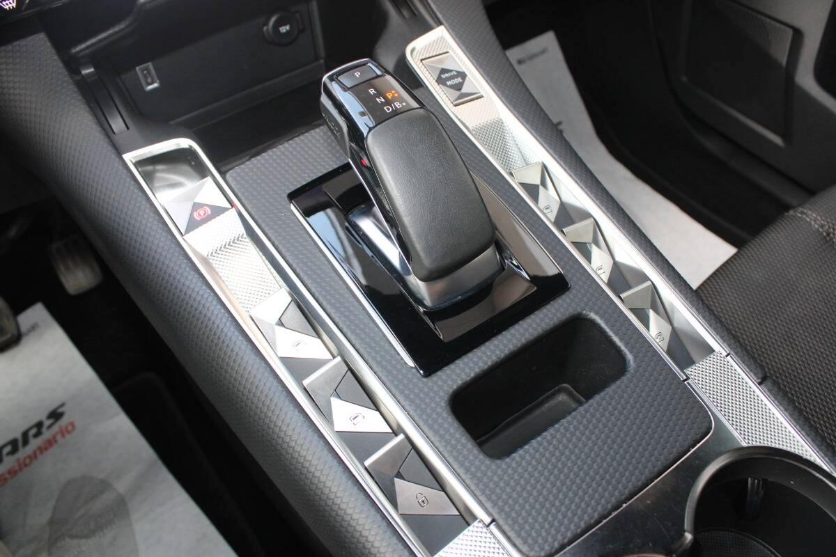 DS DS 7 1.6 e-tense phev 225cv AUTO con CarPlay