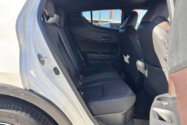 TOYOTA C-HR 1.8 Hybrid E-CVT Lounge