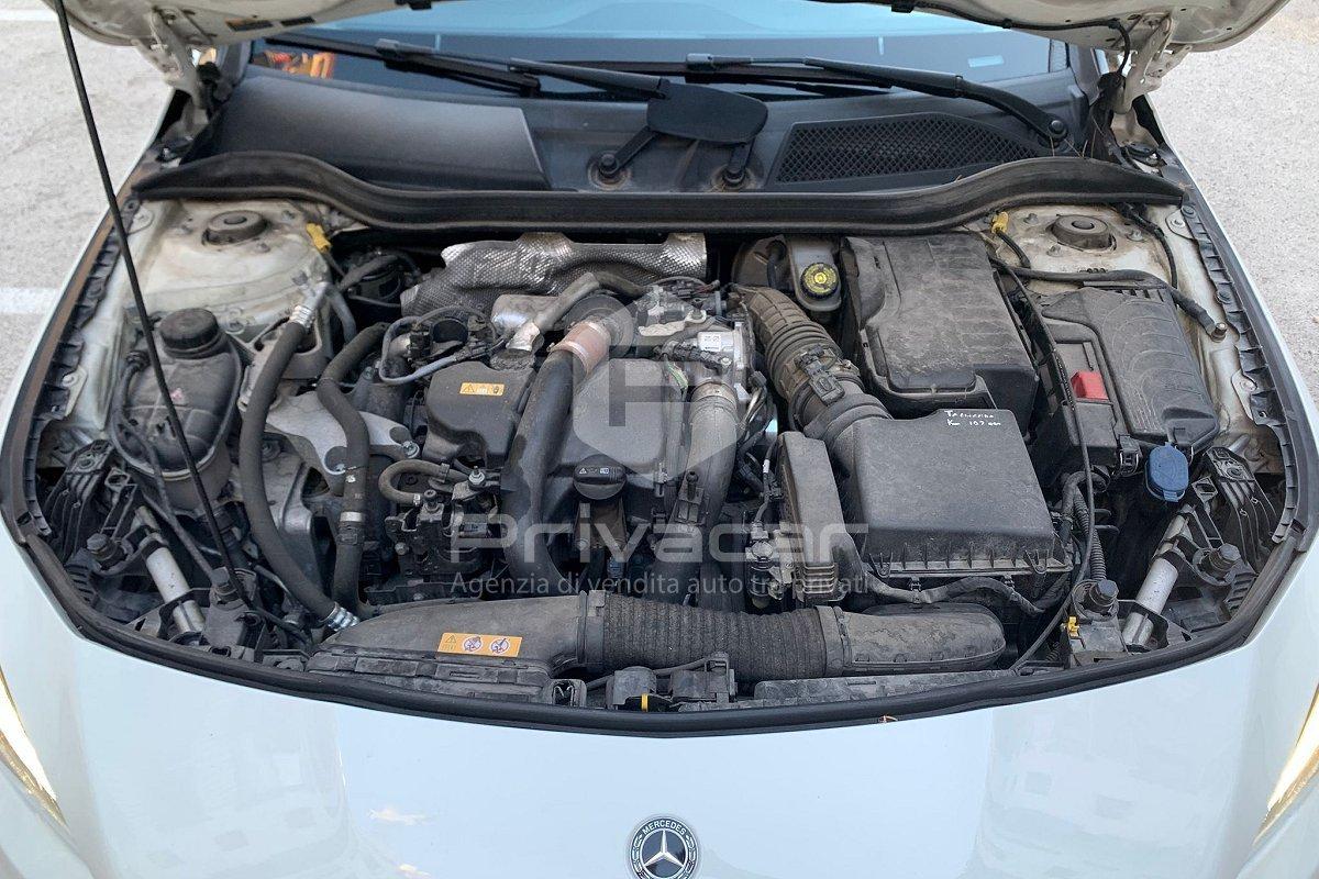 MERCEDES CLA 180 d S.W. Automatic Premium