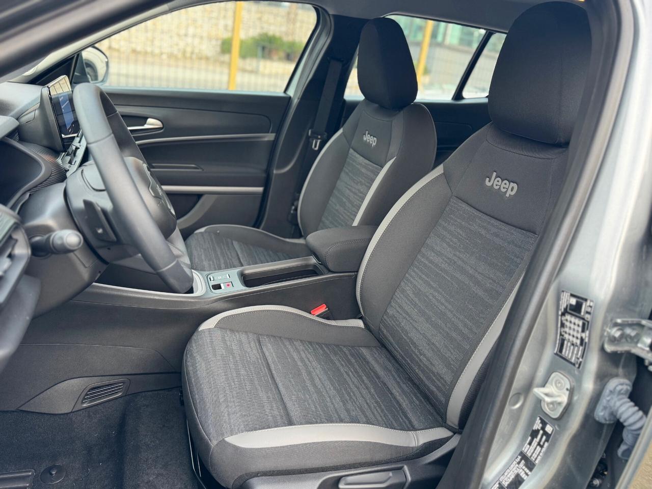 Jeep Avenger 1.2 Turbo 100cv MHEV Longitude