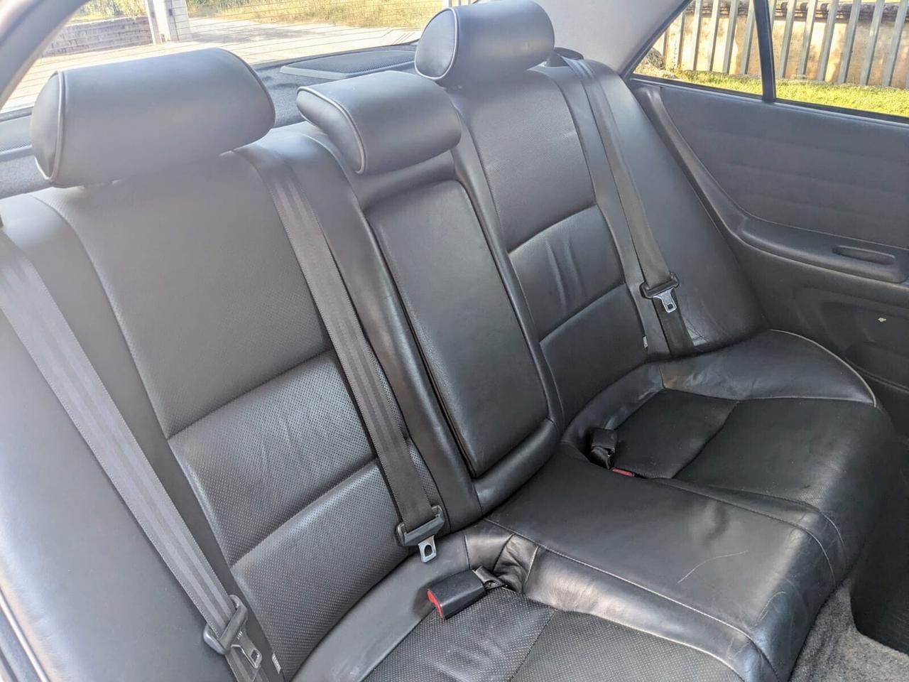 Lexus IS 200 2.0 Silver auto