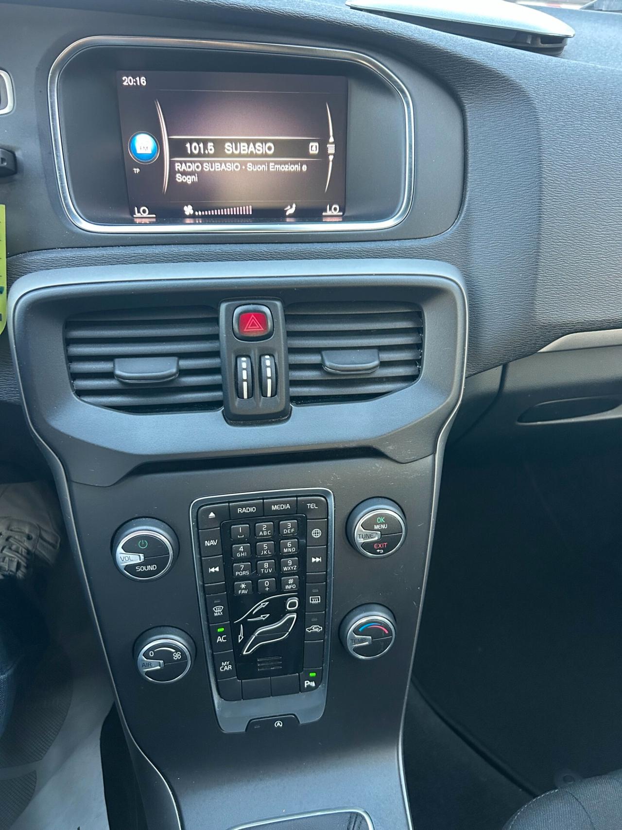 " UNA BOMBA " Volvo V40 D2 BUSINESS SPORT