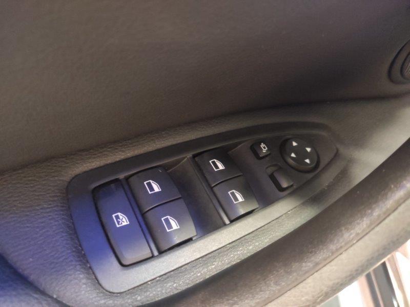 BMW X1 (F48) - X1 sDrive18d xLine