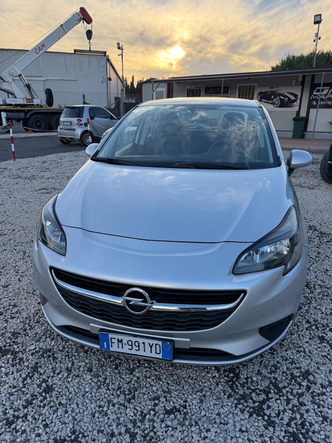 Opel Corsa 1.4 90CV GPL Tech 5 porte