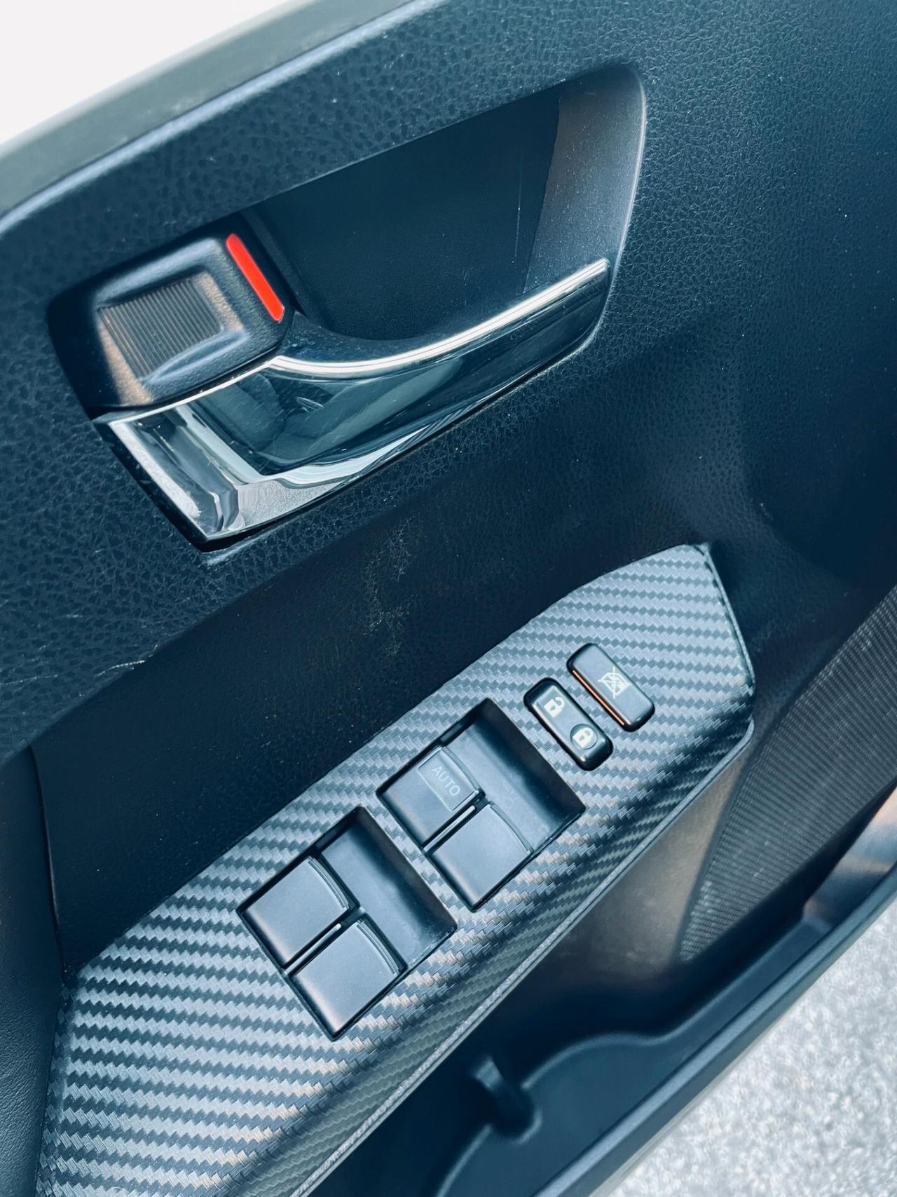 Toyota RAV 4 RAV4 2.0 D-4D 4WD Style White Ed.