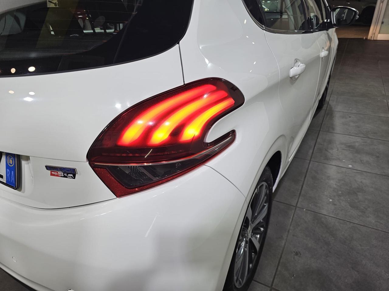 Peugeot 208 1.6 BlueHDi 75 Allure