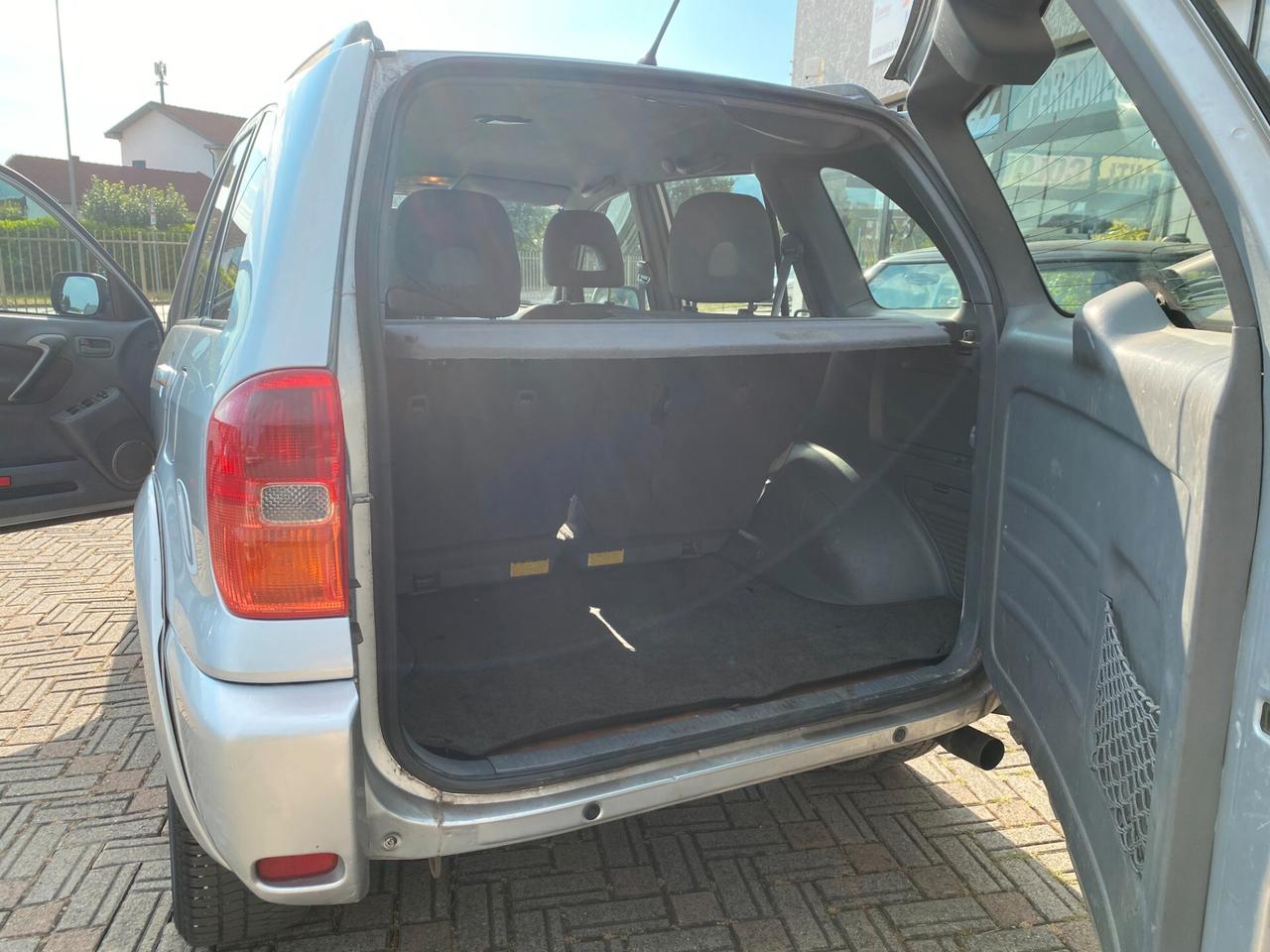 Toyota RAV 4 RAV4 2.0 Tdi D-4D cat 5 porte Sol