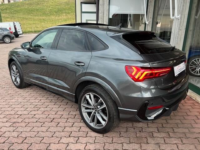 Audi Q3 Sportback 40 tdi Q. 200cv S-tr. S-line, Tetto, 19"