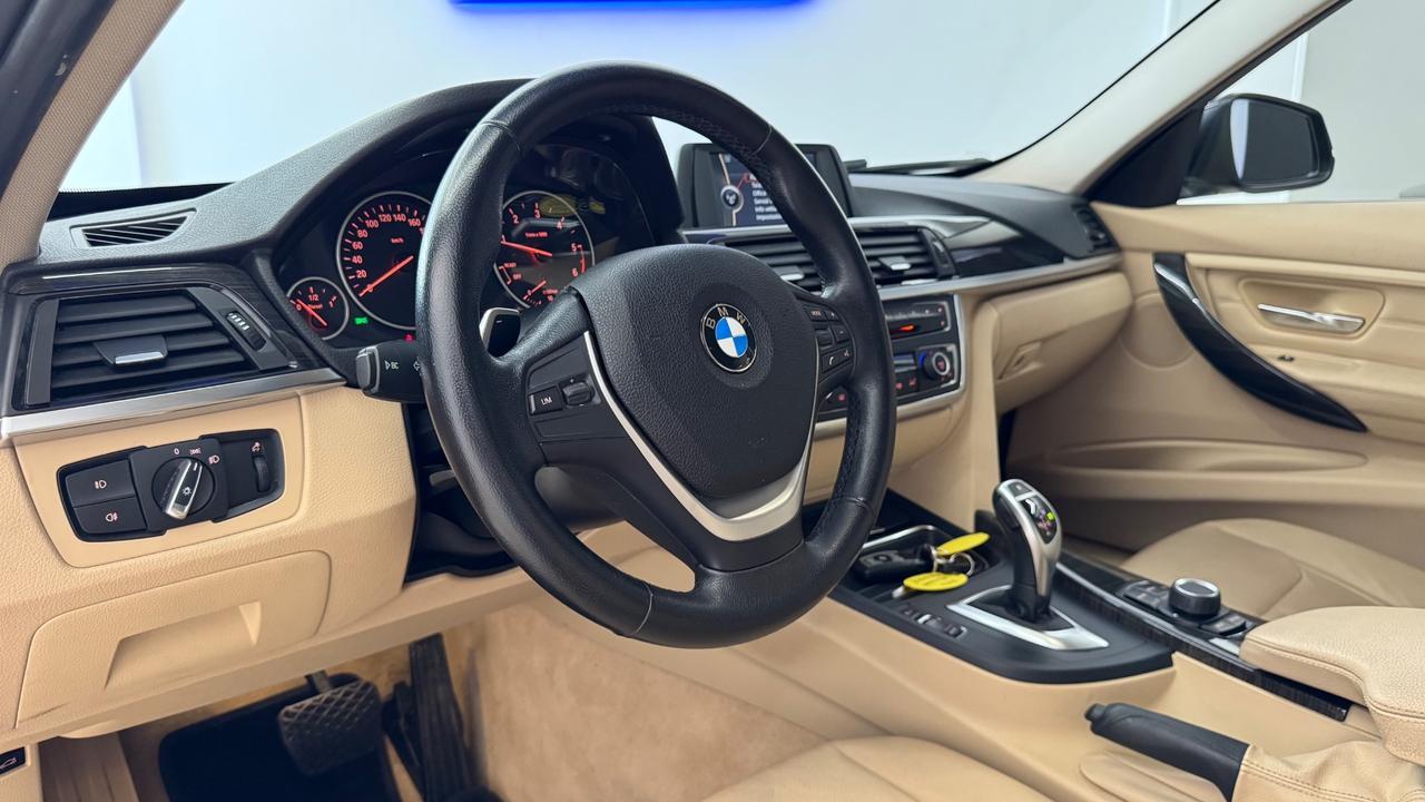 Bmw 320d Touring Luxury aut.