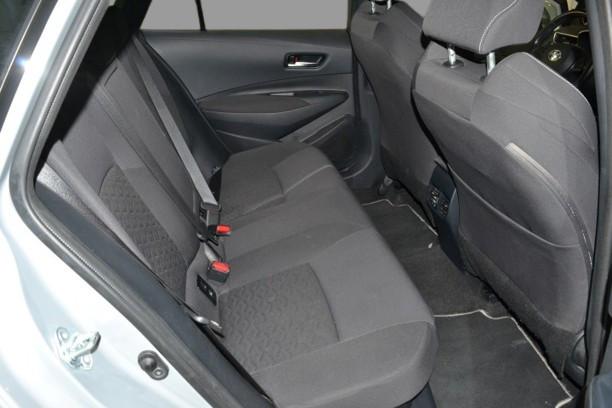 TOYOTA COROLLA - 1.8 HYBRID BUSINESS