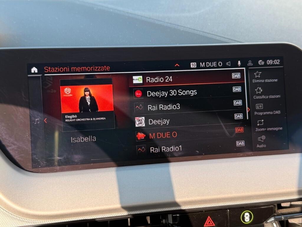 Bmw 116 116d 5p. Business Advantage