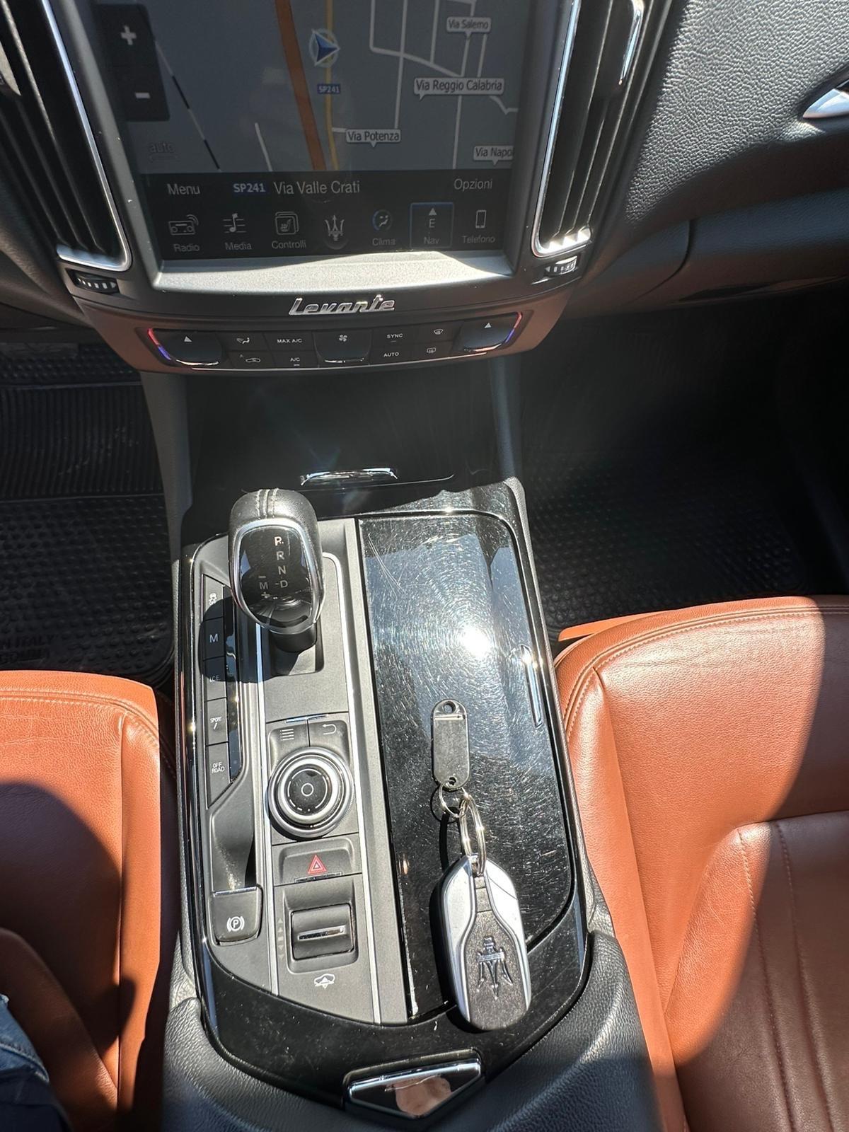 Maserati Levante V6 Diesel 275 CV AWD