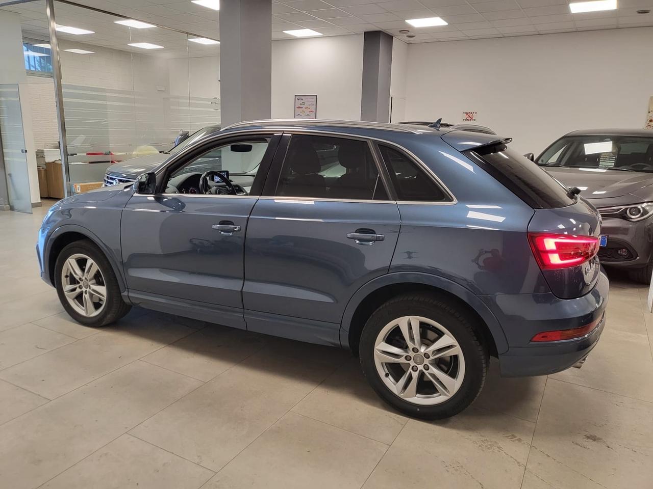 Audi Q3 2.0 TDI 150 CV quattro S tronic Sport