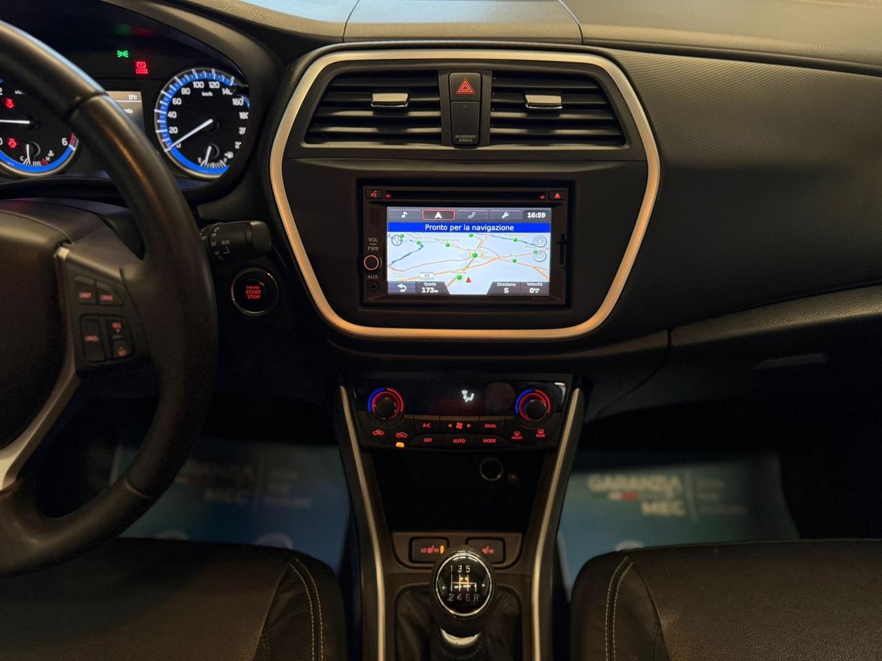 Suzuki S-Cross 1.6 DDiS Star View