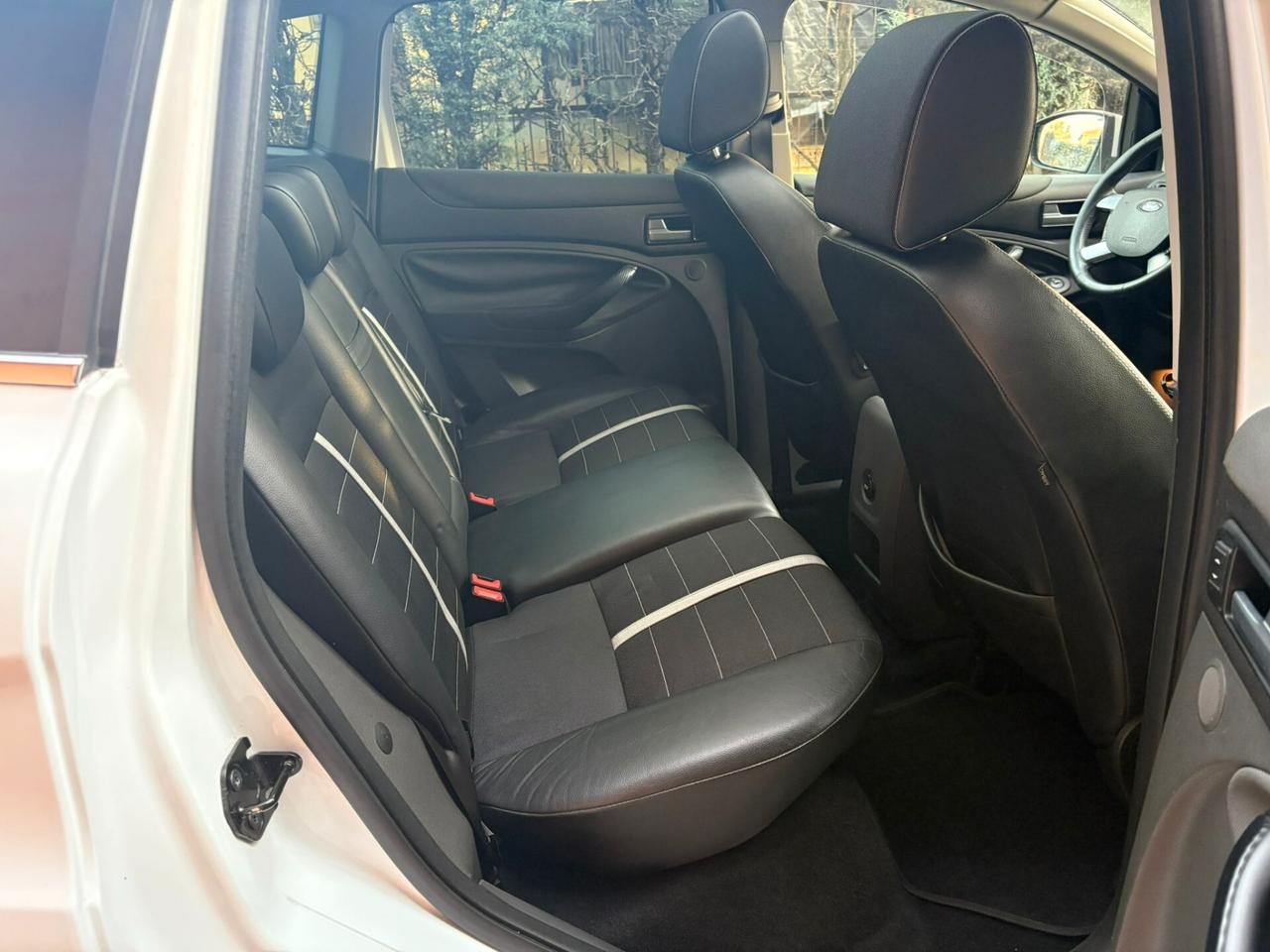 Ford Kuga 2.0 TDCi 140 CV 2WD Titanium DPF