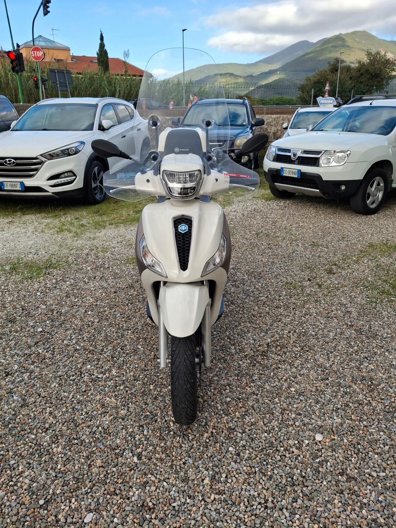 Piaggio Medley 125