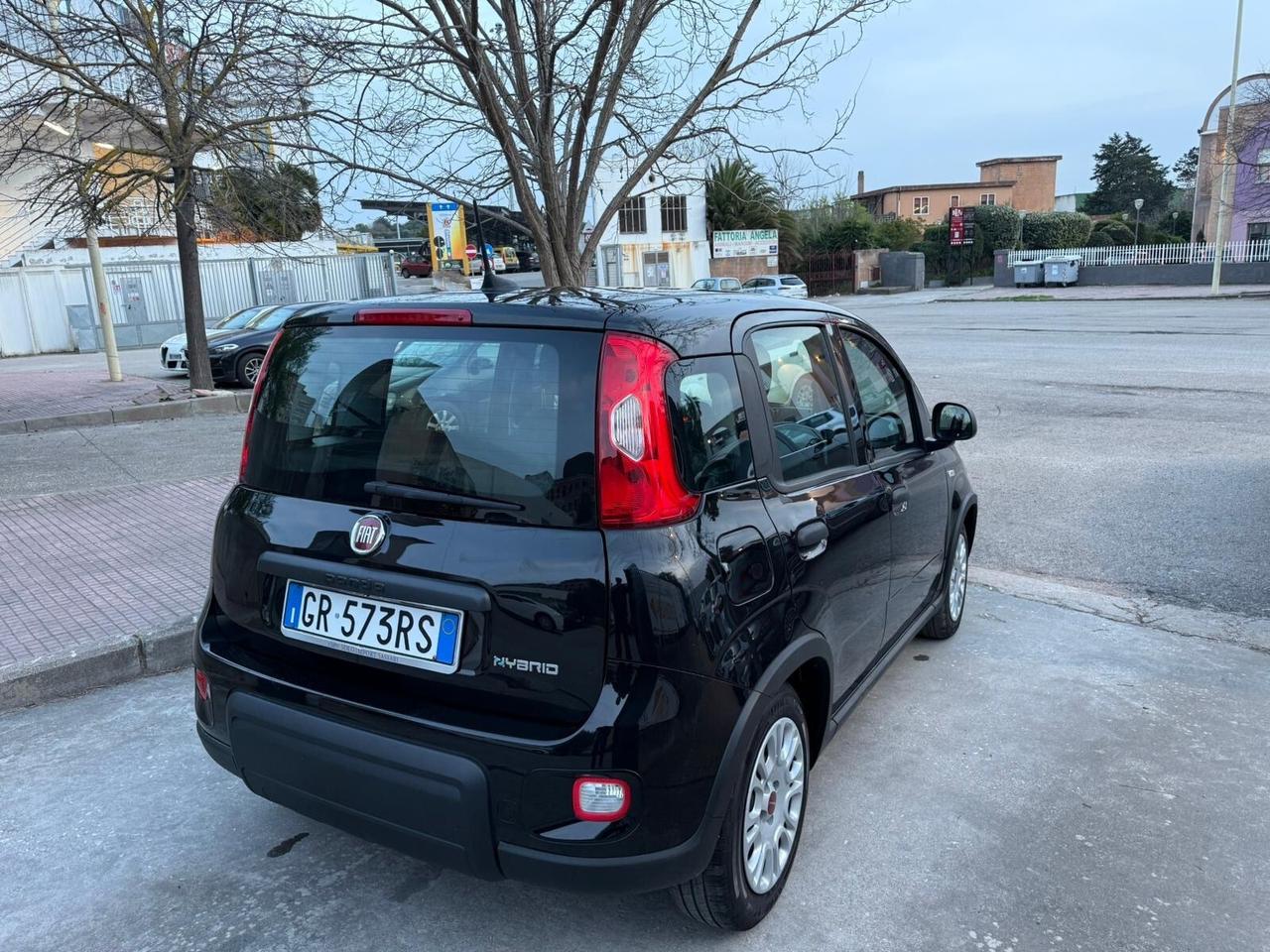 Fiat Panda KM.28.000 1.0 HYBRID 10/2023