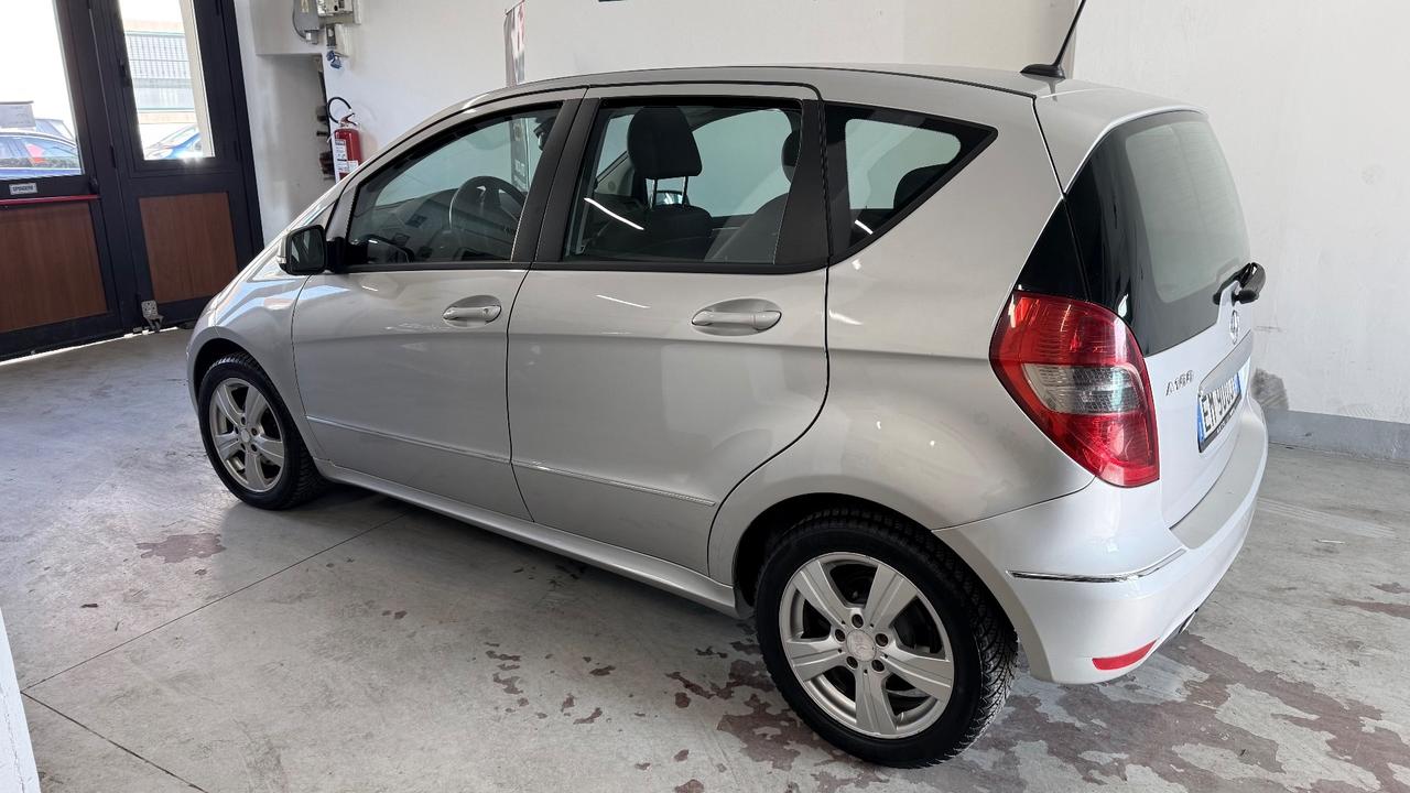 Mercedes-benz A 160 BlueEFFICIENCY Coupé Avantgarde