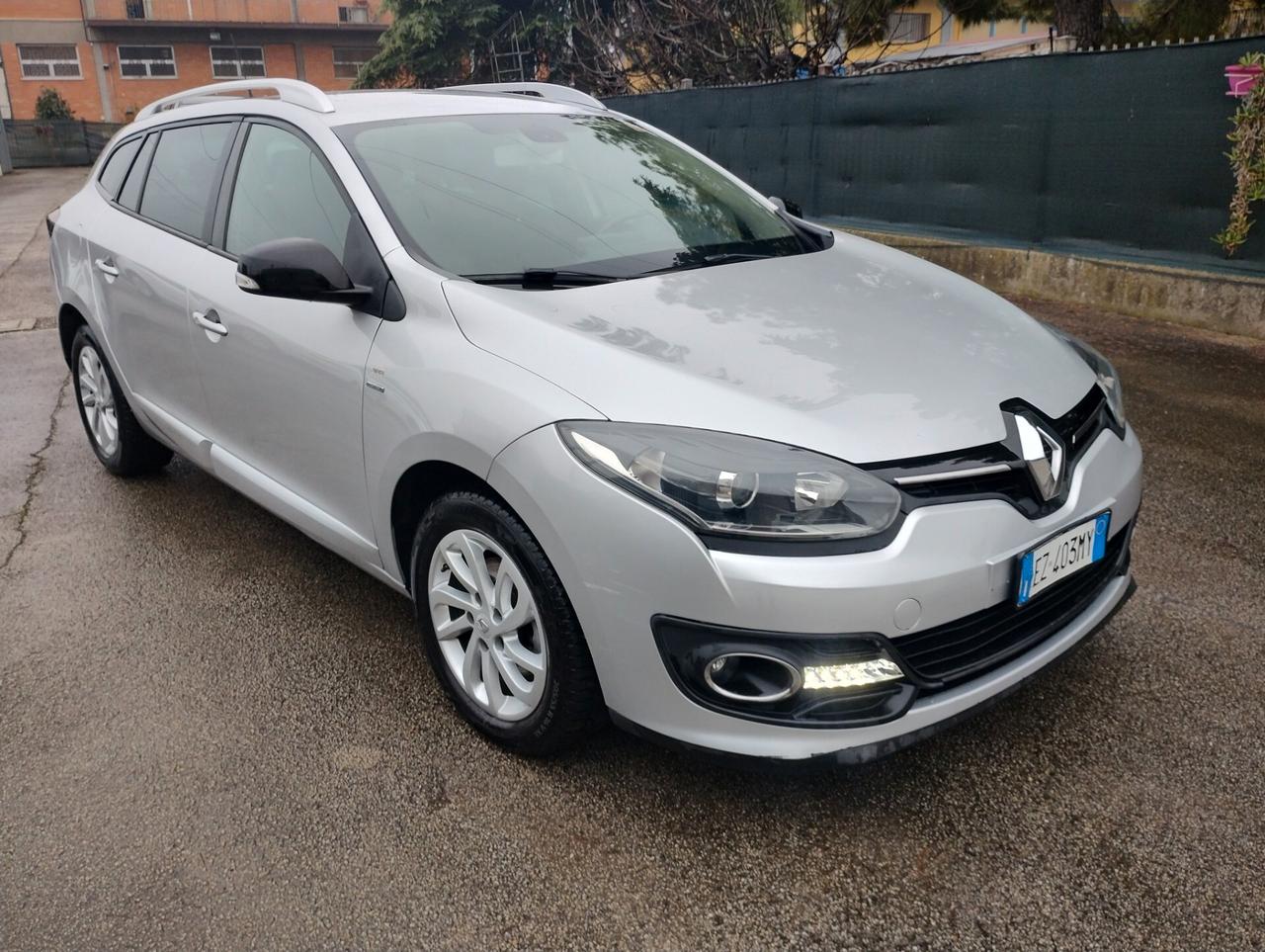 RENAULT MEGANE 1.5 dCI 110CV SportTour Limited 2015
