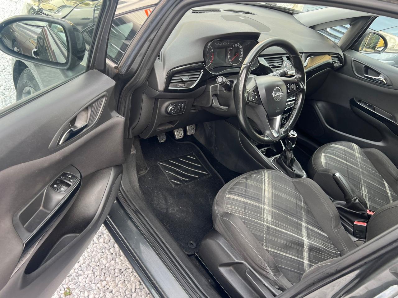 Opel Corsa 1.4 90CV GPL Tech 5 porte Innovation