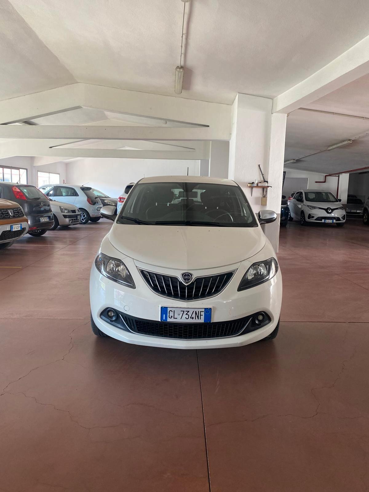 Lancia Ypsilon 1.0 FireFly 5 porte S&S Hybrid Alberta Ferretti