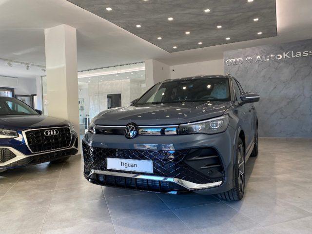 VOLKSWAGEN Tiguan 2.0 TDI 150 CV DSG R-Line Plus - NUOVA -