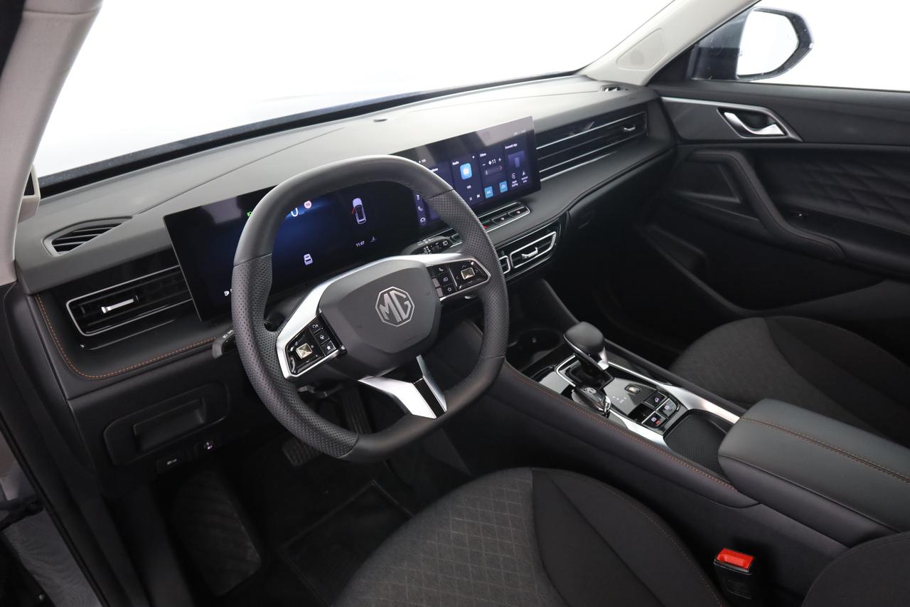 MG HS 1.5T-GDI AT Comfort