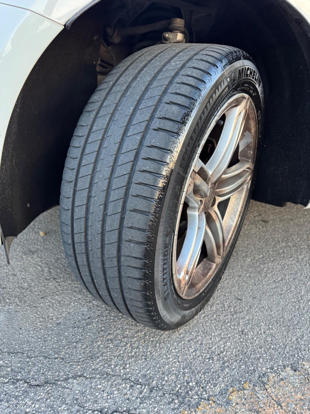 Audi Q5 2.0 TDI S-LINE