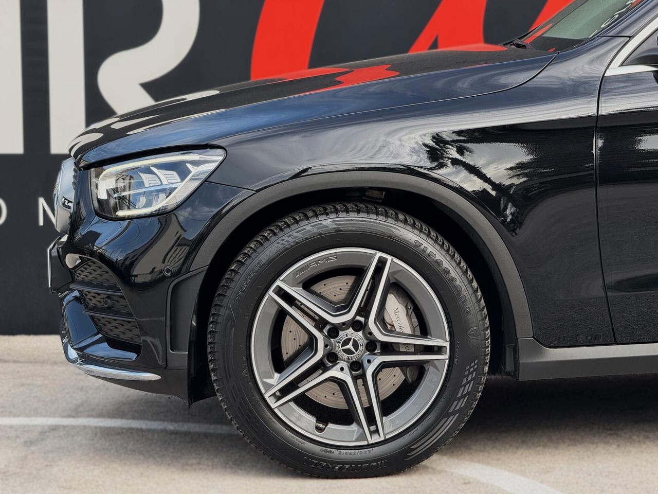 Mercedes-Benz GLC 200 d Premium AMG 4MATIC