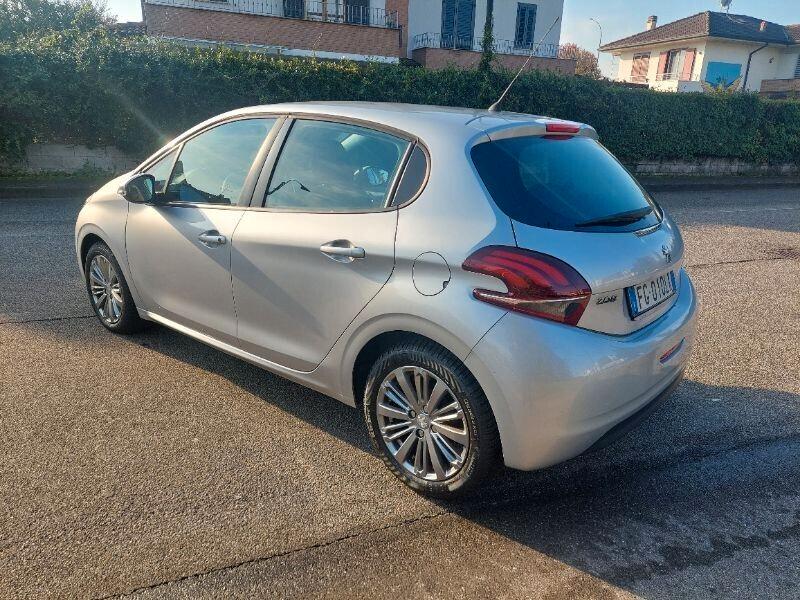 Peugeot 208 Euro 6B 1.2 Benzina 82cv 5 porte Allure OK Neopatentati