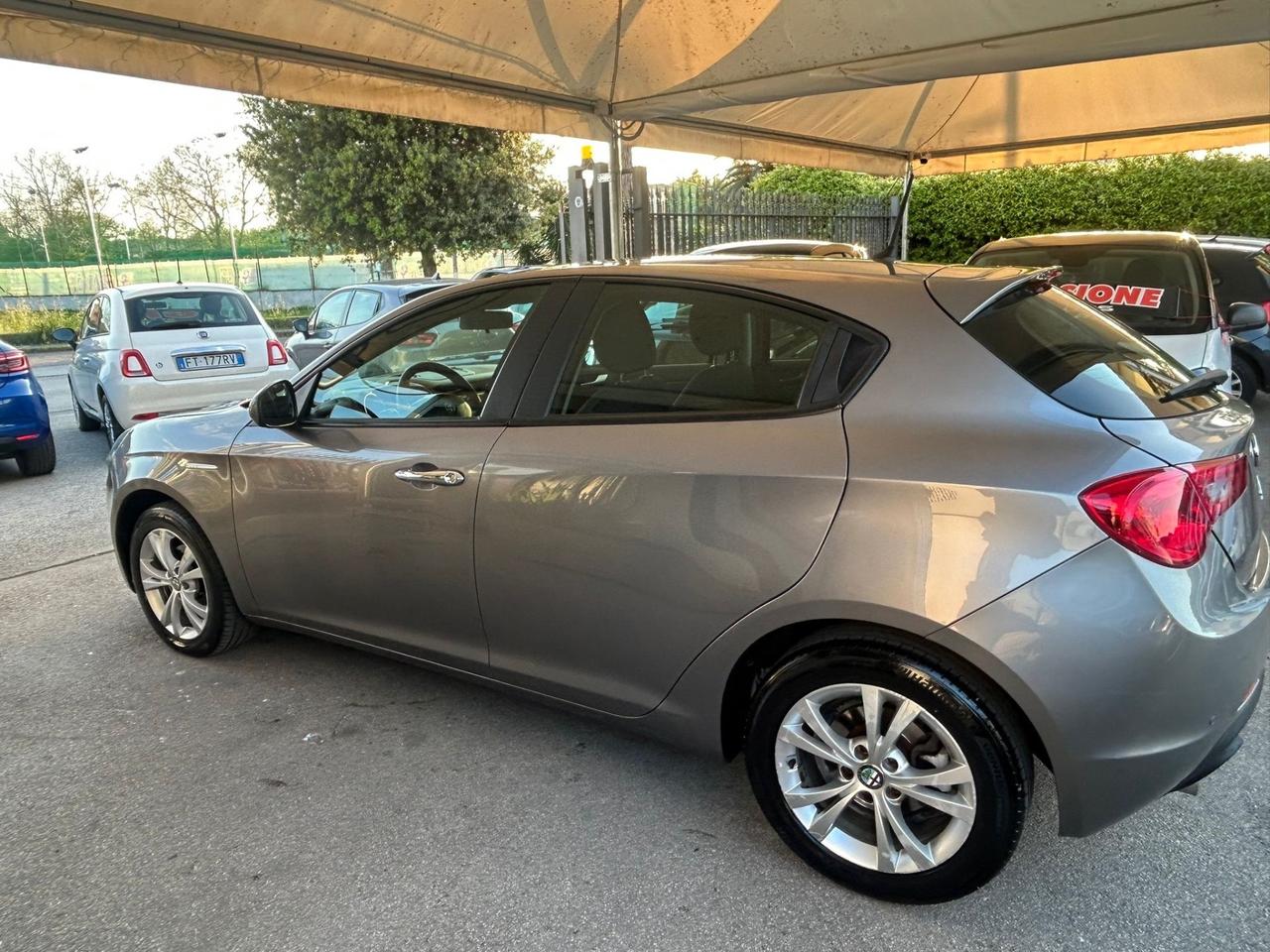 Alfa Romeo Giulietta 1.6 JTDm-2 120 CV Exclusive