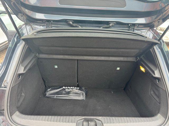 RENAULT Clio Full Hybrid E-Tech 140 CV INTENSE