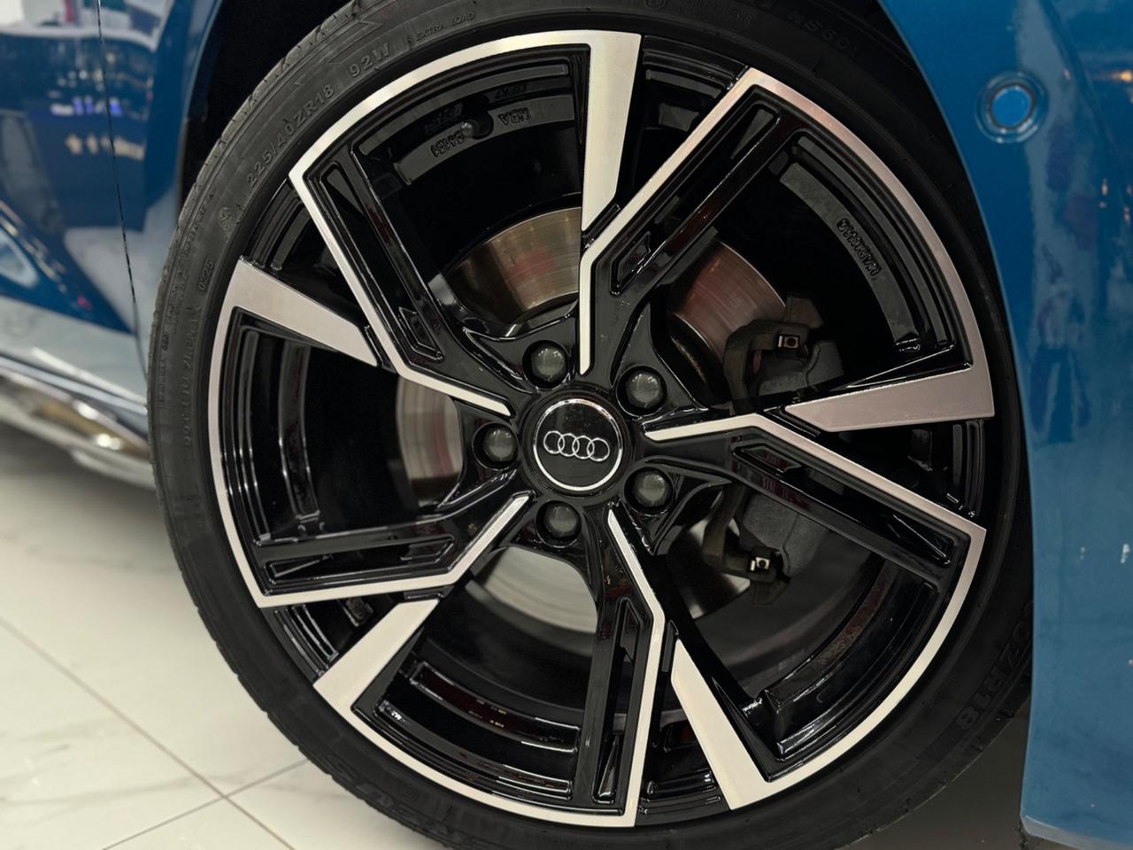 Audi A3 SPB 150Cv S-Tronic Identity Black Iva Esp