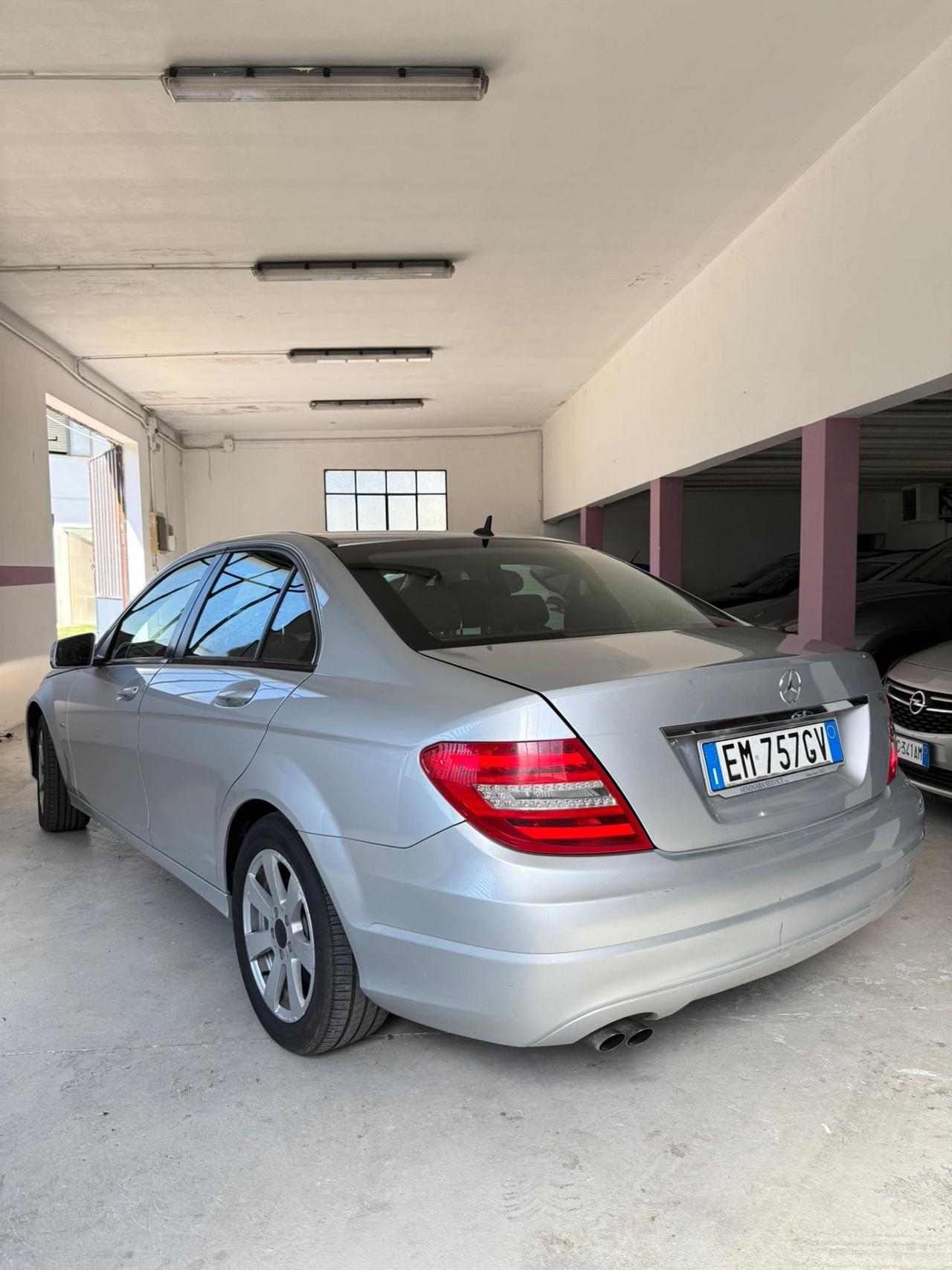 Mercedes-benz C 200 CDI BlueEFFICIENCY Avantgarde