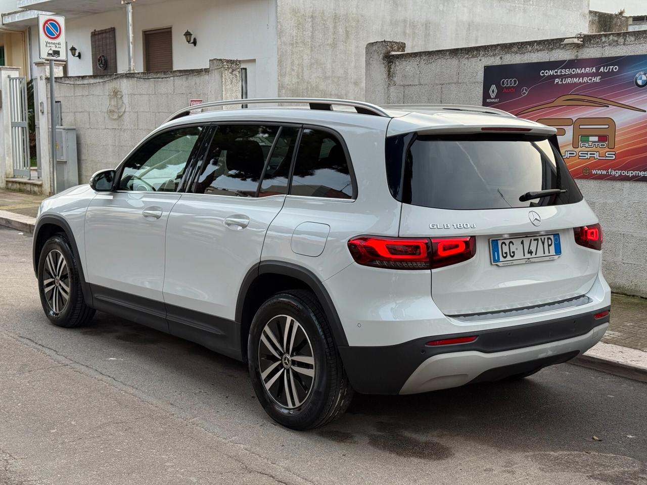 Mercedes GLB 180d Automatic PELLE CAMERA NAVI 2021