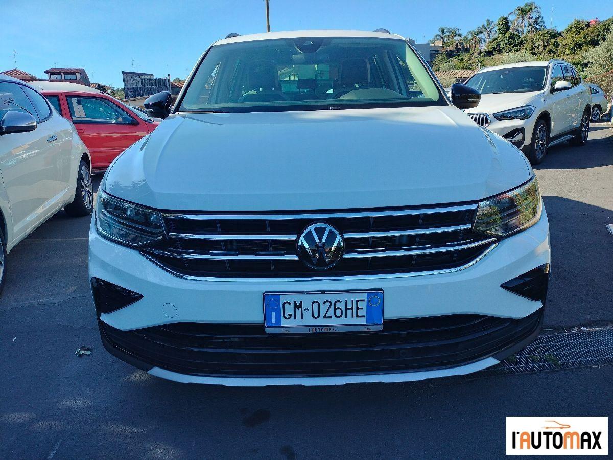 VOLKSWAGEN - Tiguan 2.0 tdi scr R-Line 150cv dsg