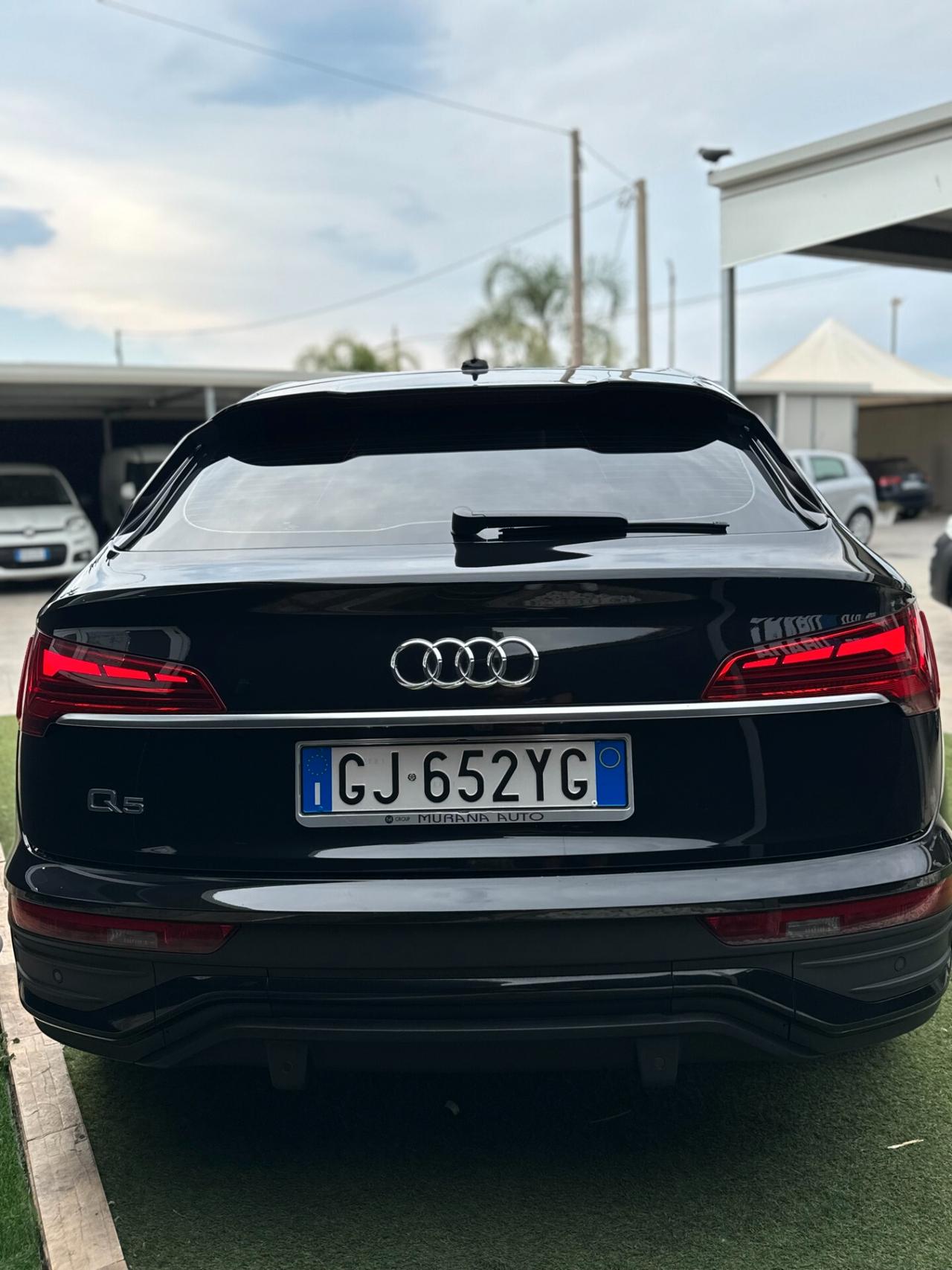 Audi Q5 SPORTBACK S tronic Business Advanced 2.0 163CV, IVA ESPOSTA
