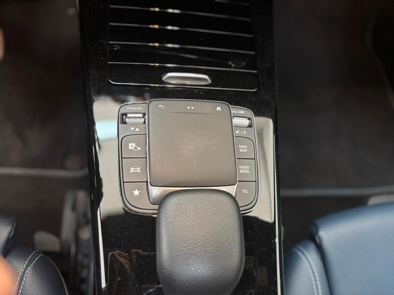 Mercedes-benz A 180d Automatic Business Extra