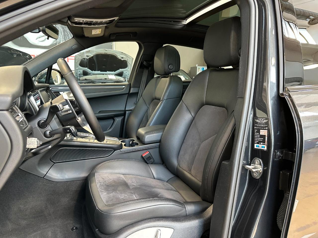 Porsche Macan 2.0 245cv pdk-21"-Tetto-Scarichi-Carplay-Camera-PDLS