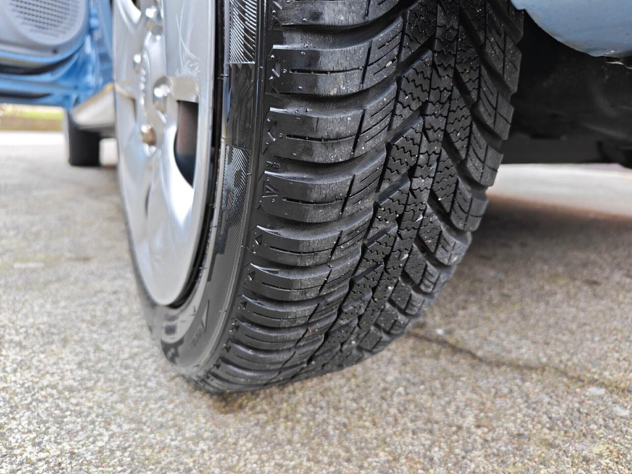 Kia Picanto 1.0 BENZINA 60cv / 50.000km / Neop.